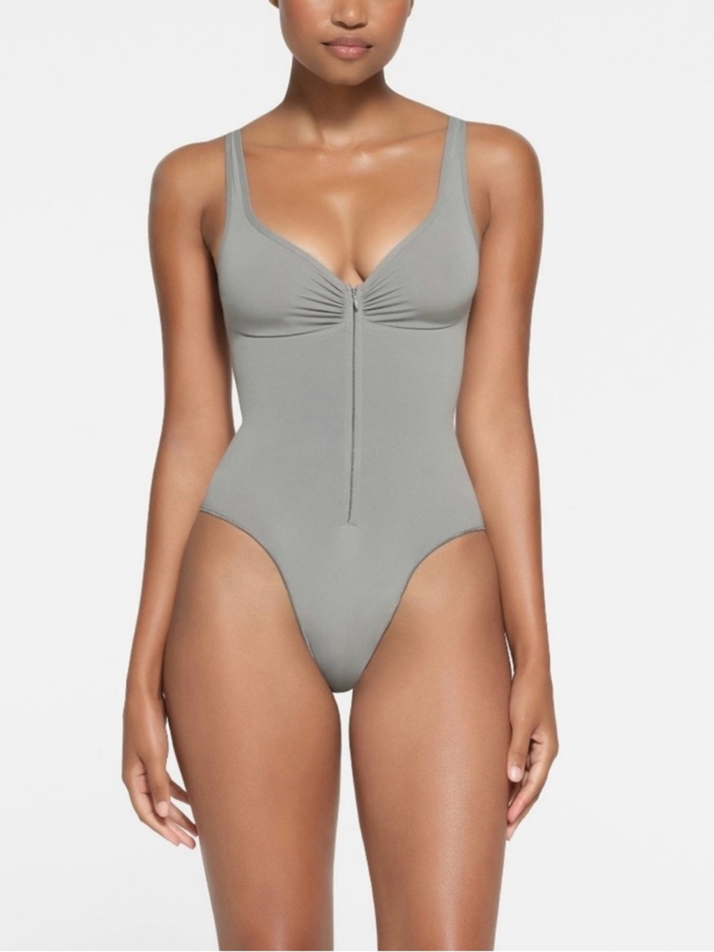NWT SKIMS seamless sculpt zip fromt scoop neck brief bodysuit in pacific S